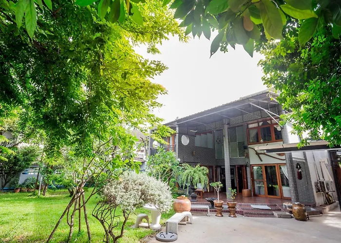 Narra House Sukhumvit58 Frühstückspension 3*