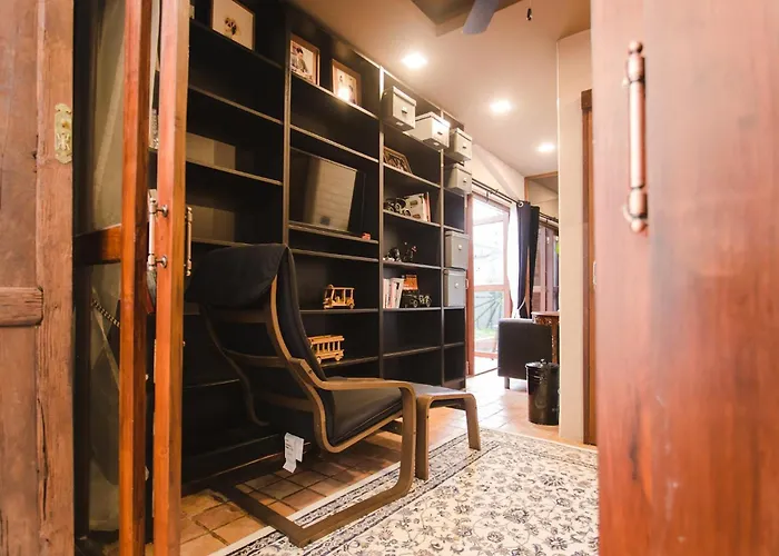 Narra House Sukhumvit58 3* בנגקוק