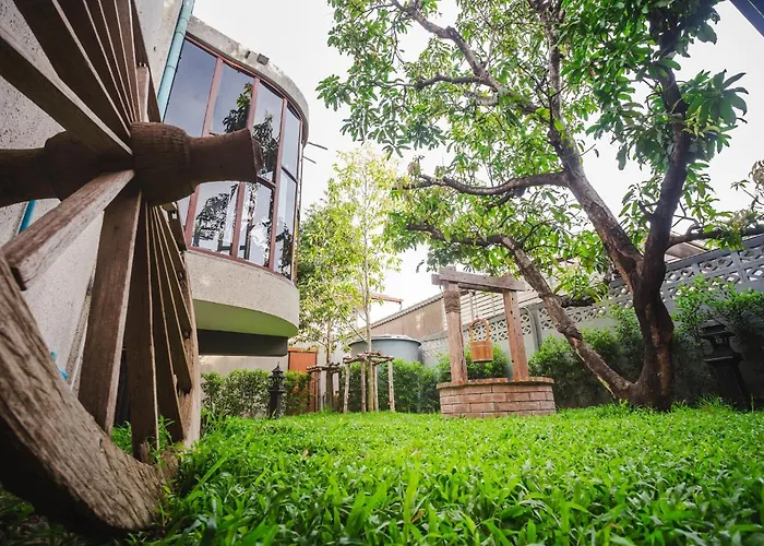 Narra House Sukhumvit58 לינה וארוחת בוקר בנגקוק